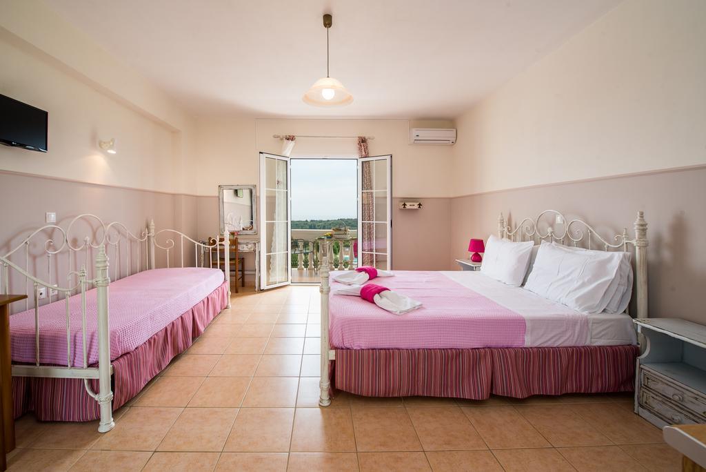 Elaias Gi Residence Mousata ภายนอก รูปภาพ